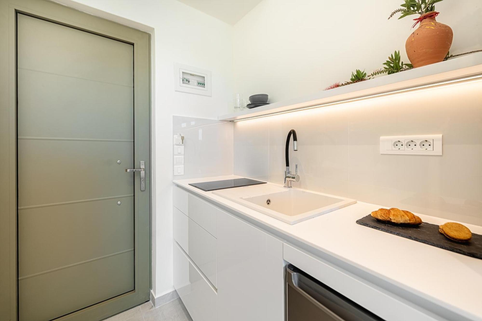 Little Corfu Aparthotel Дасия Екстериор снимка