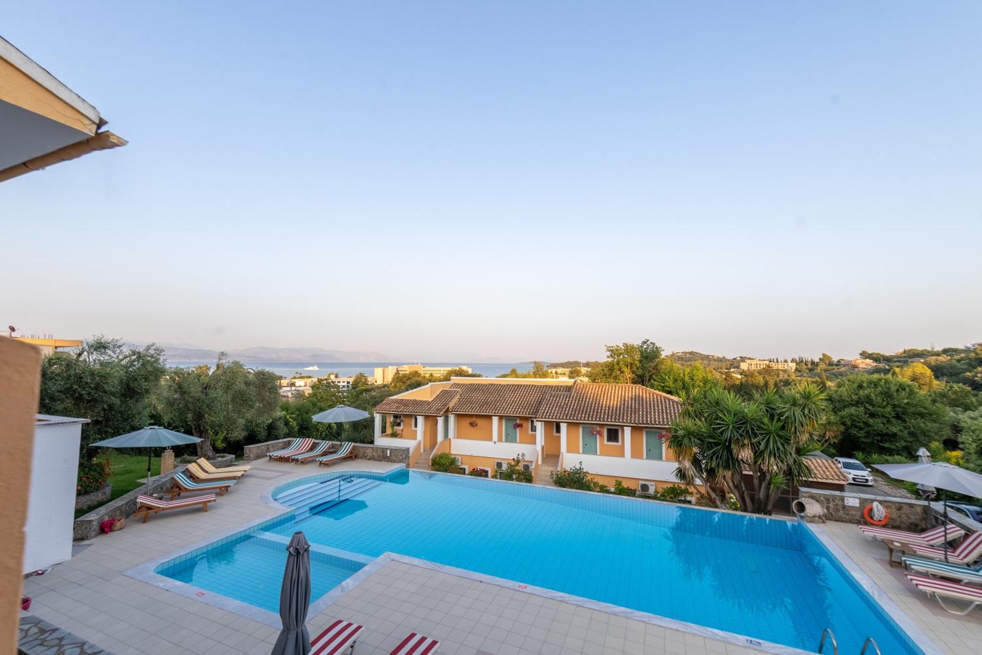 Little Corfu Aparthotel Дасия Екстериор снимка