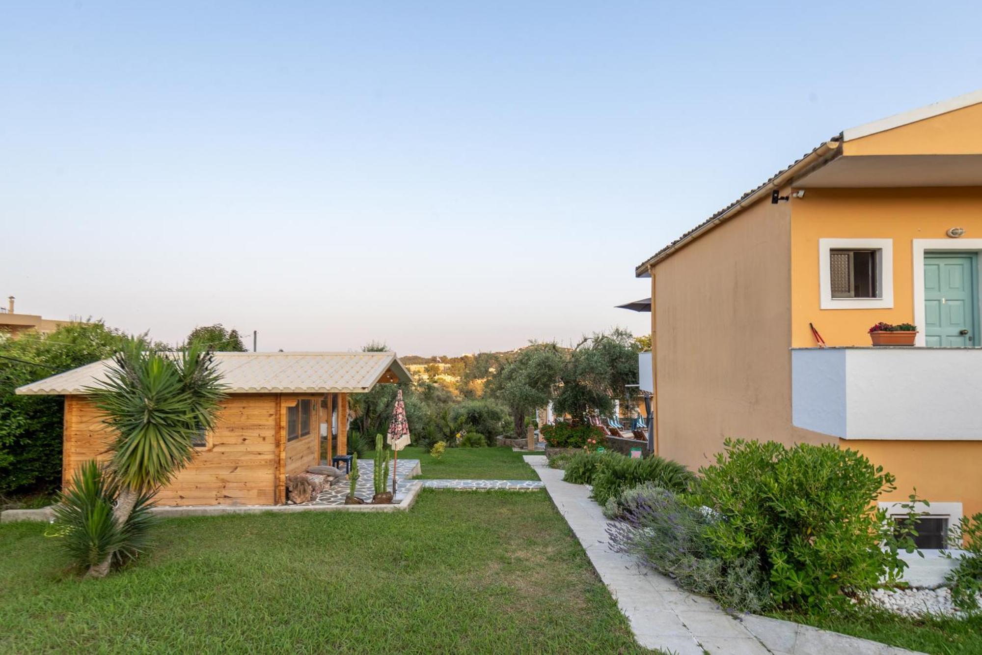 Little Corfu Aparthotel Дасия Екстериор снимка