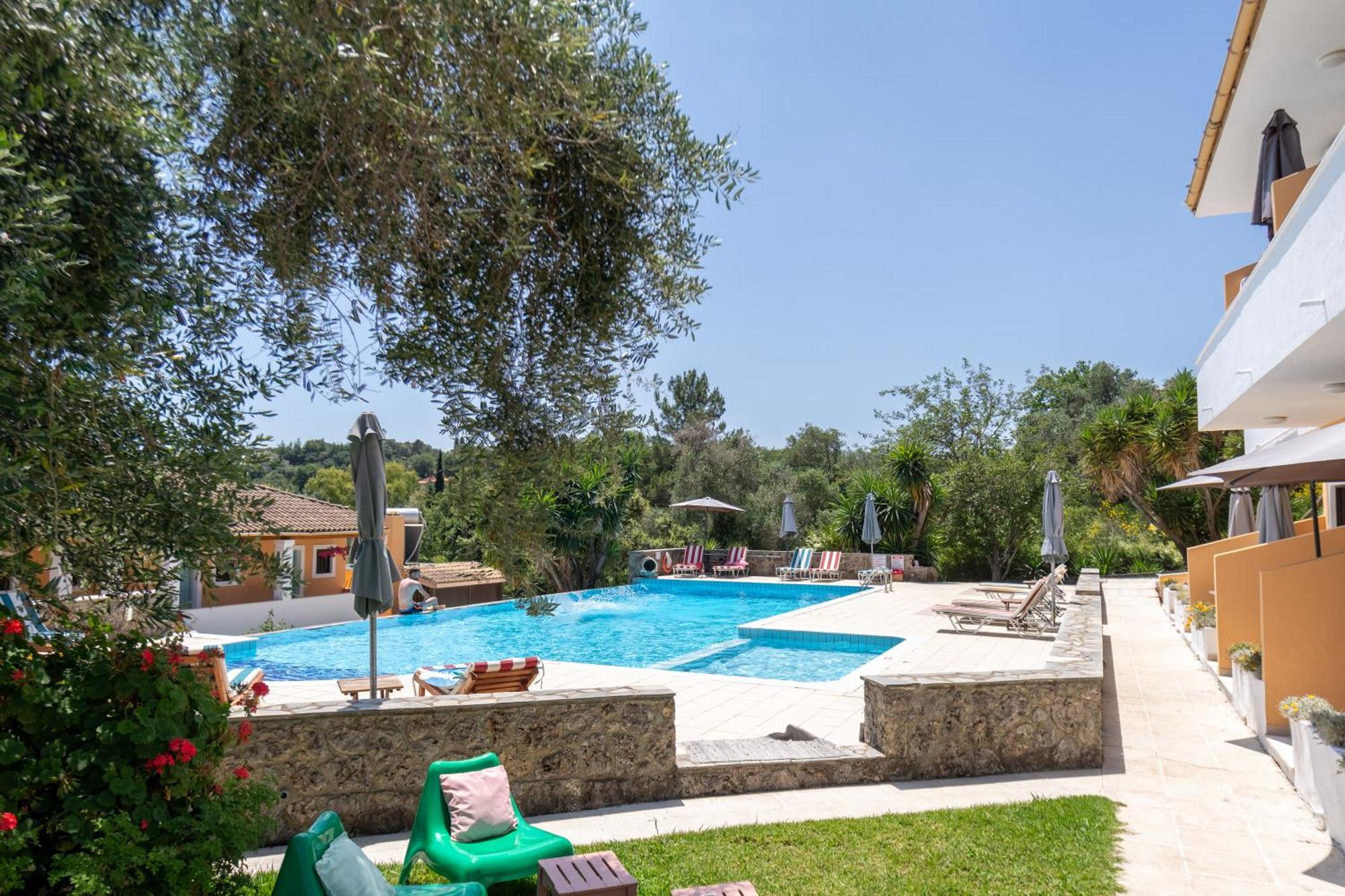 Little Corfu Aparthotel Дасия Екстериор снимка