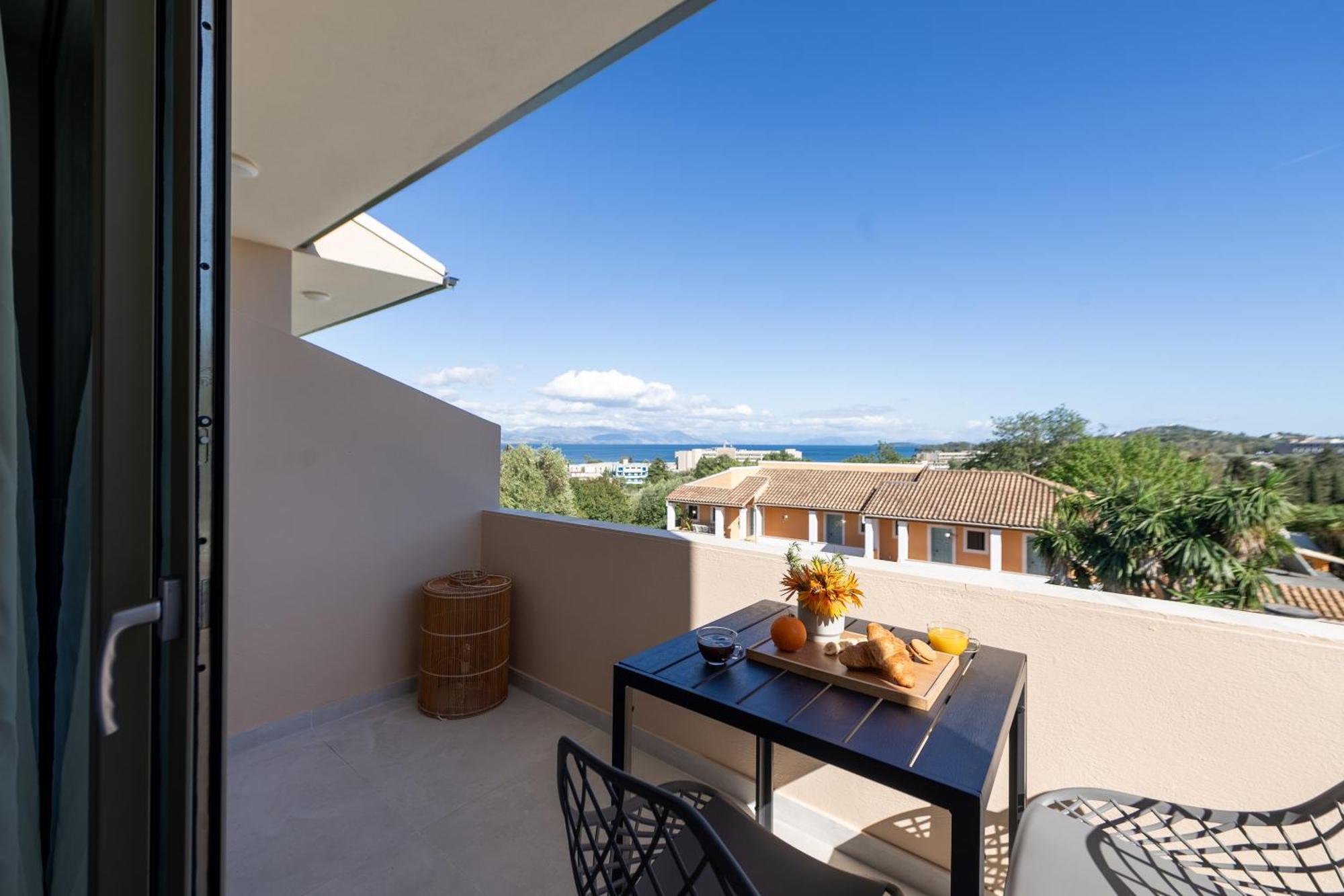 Little Corfu Aparthotel Дасия Екстериор снимка