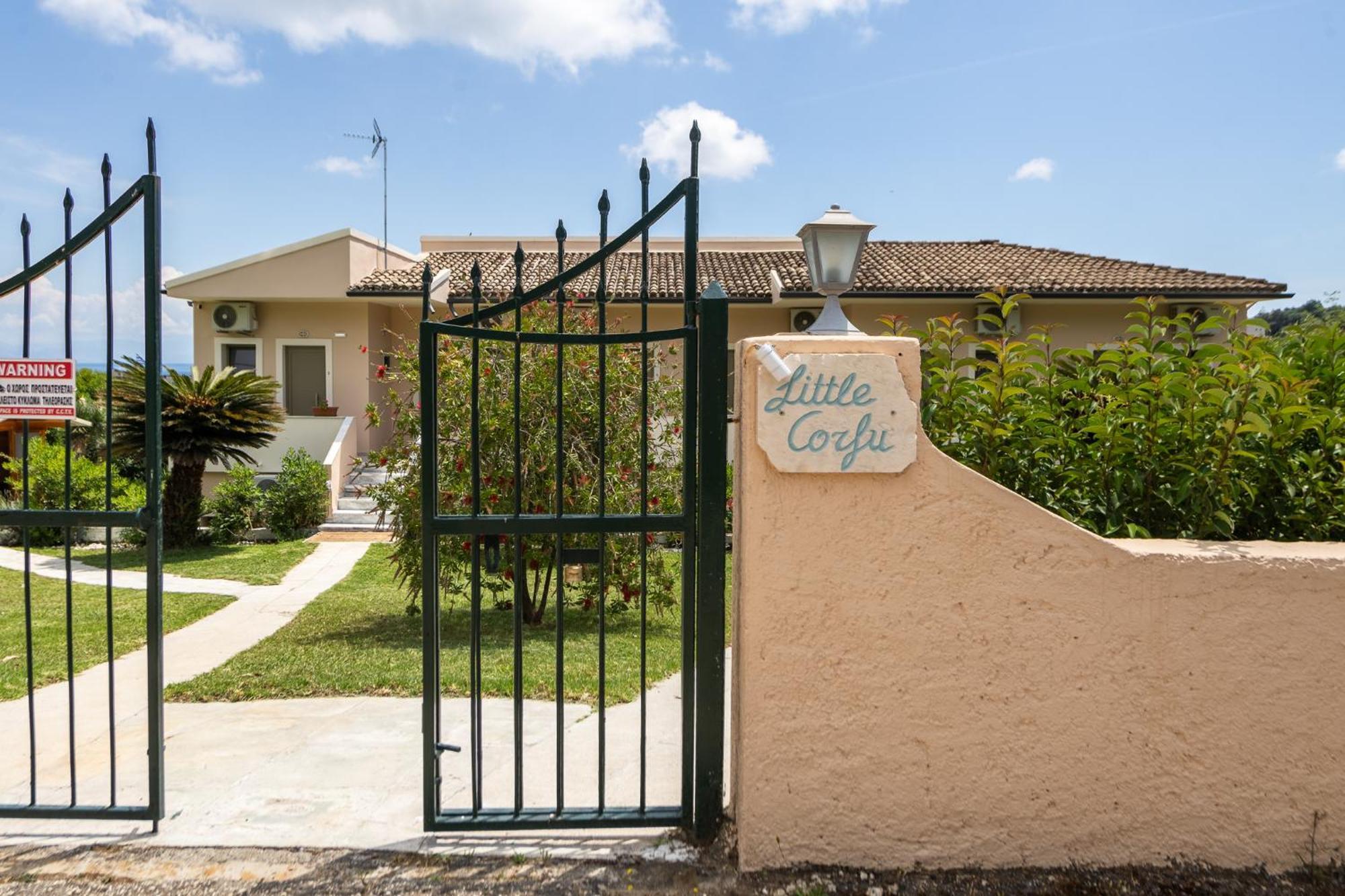 Little Corfu Aparthotel Дасия Екстериор снимка